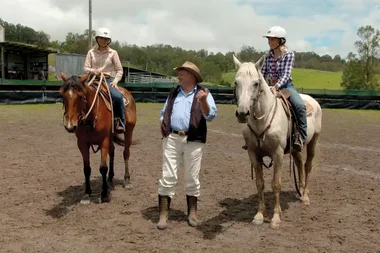 Dr Harry meets bison horse trainer Kendal Neilson