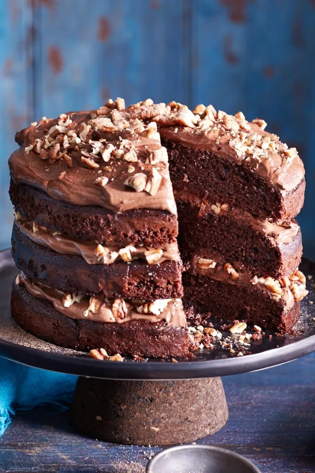 Chocolate mayonnaise cake