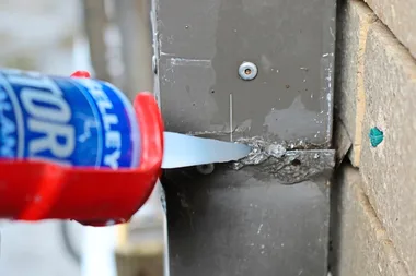 How to seal a leaking downpipe