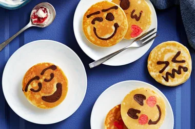 How to make emoji pancakes