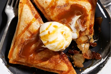 Apple pie jaffles