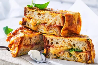Omelette toastie