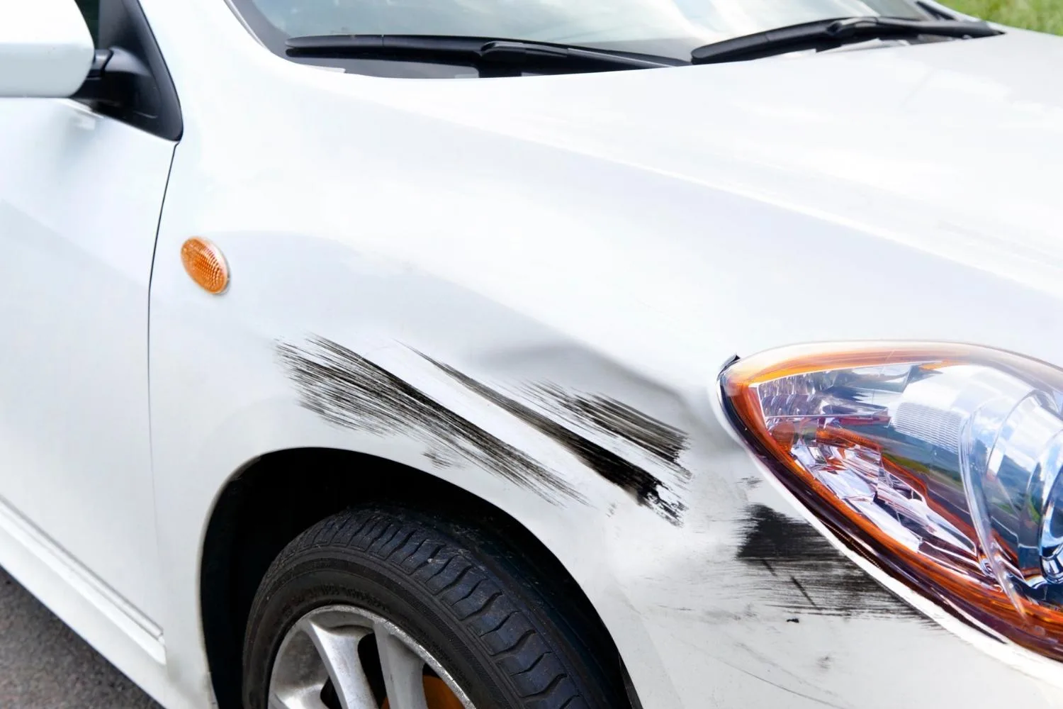 How to get rid of scratches on your car