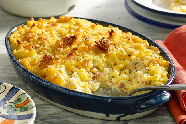 mac and cheese with crusty bread crumbs