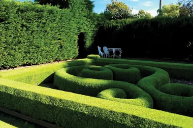 Graham visits Terrara House garden