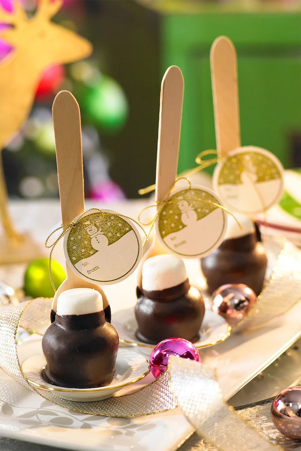 Give these to friends who love an indulgent hot choc, with a little tag that reads: ‘Stir spoon into a cup of hot milk until dissolved. Enjoy!’