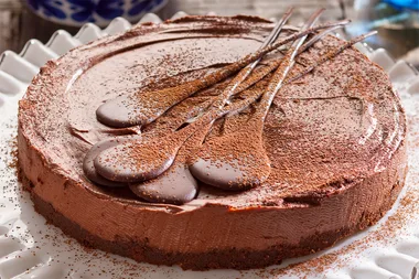 The easiest no-bake chocolate cheesecake