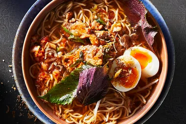 Ramen noodles with spice broth