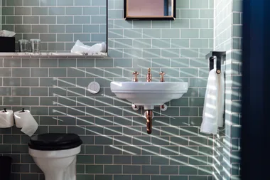 “Toilet with a view”: the bathroom trend quickly gaining in popularity