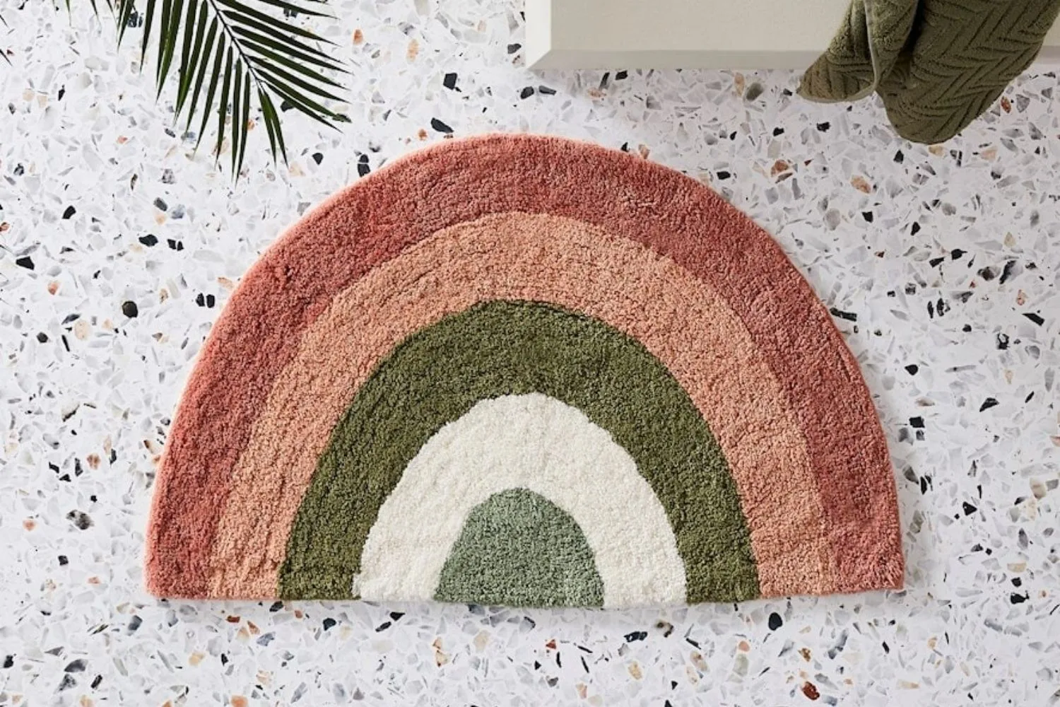 semi-circle-rainbow-bath-mat