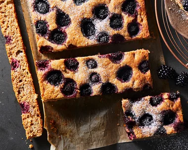 Banana slab cake