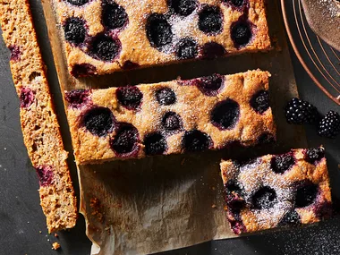 Banana slab cake