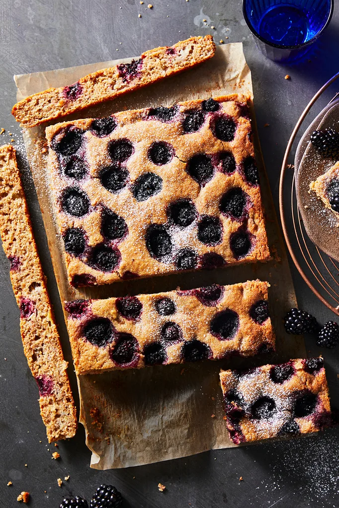 Banana slab cake