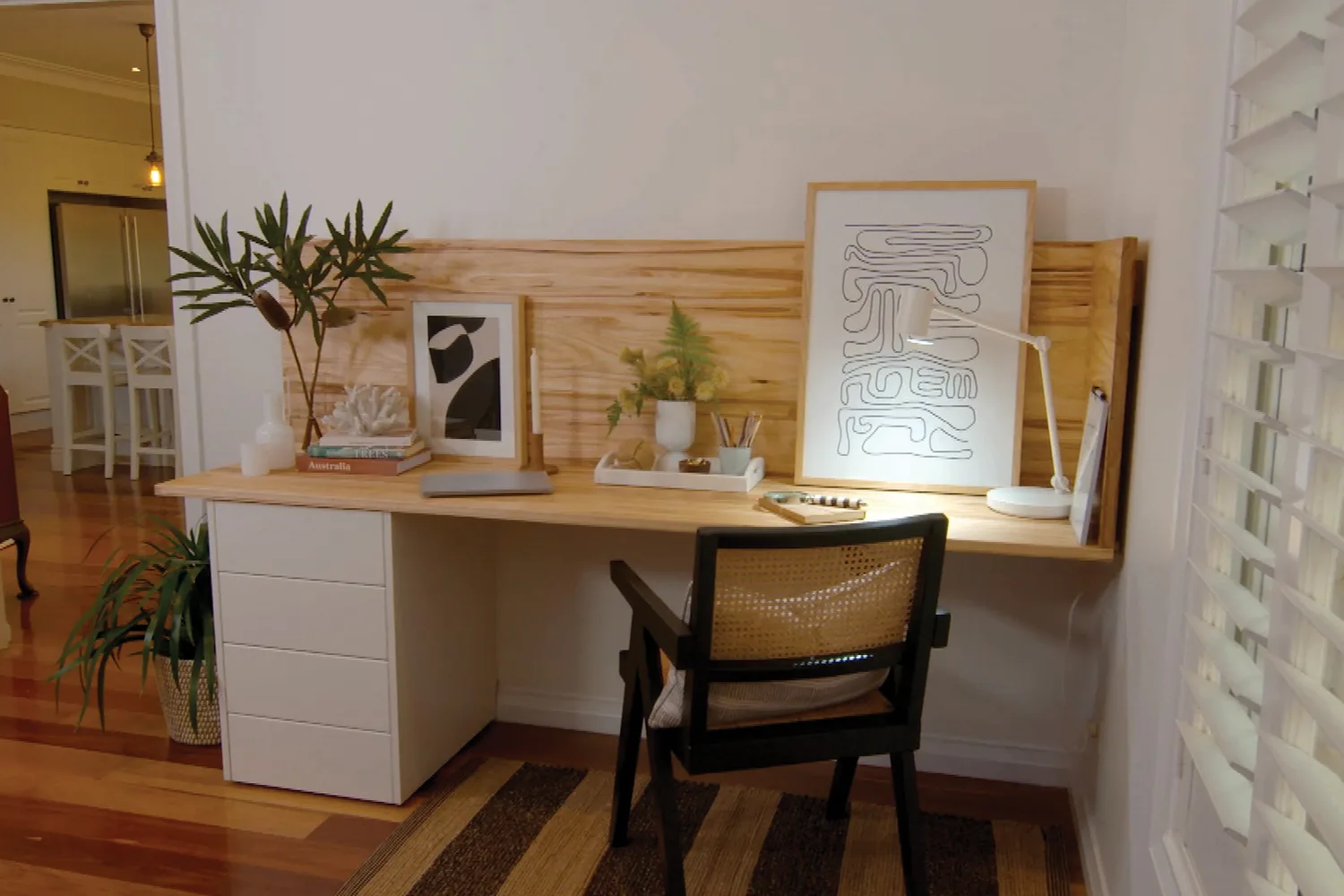 How to create a study nook that will fit any corner