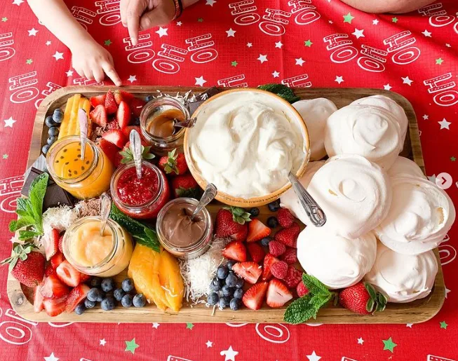 pavlova grazing platter