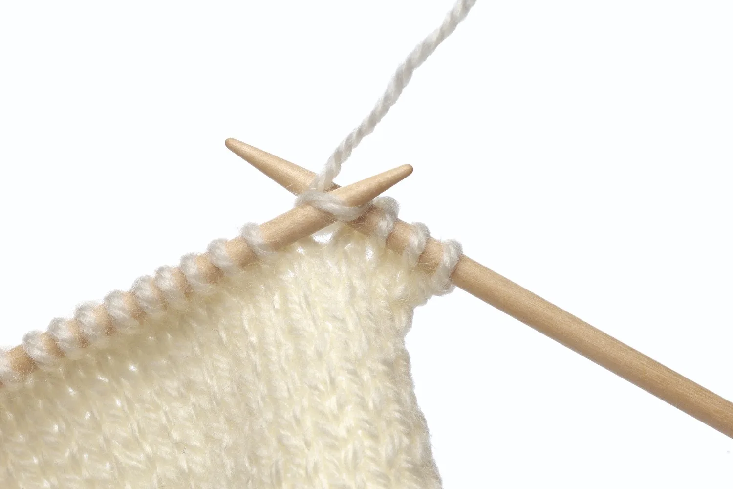 HOW TO KNIT IN KNIT STITCH STEP 2