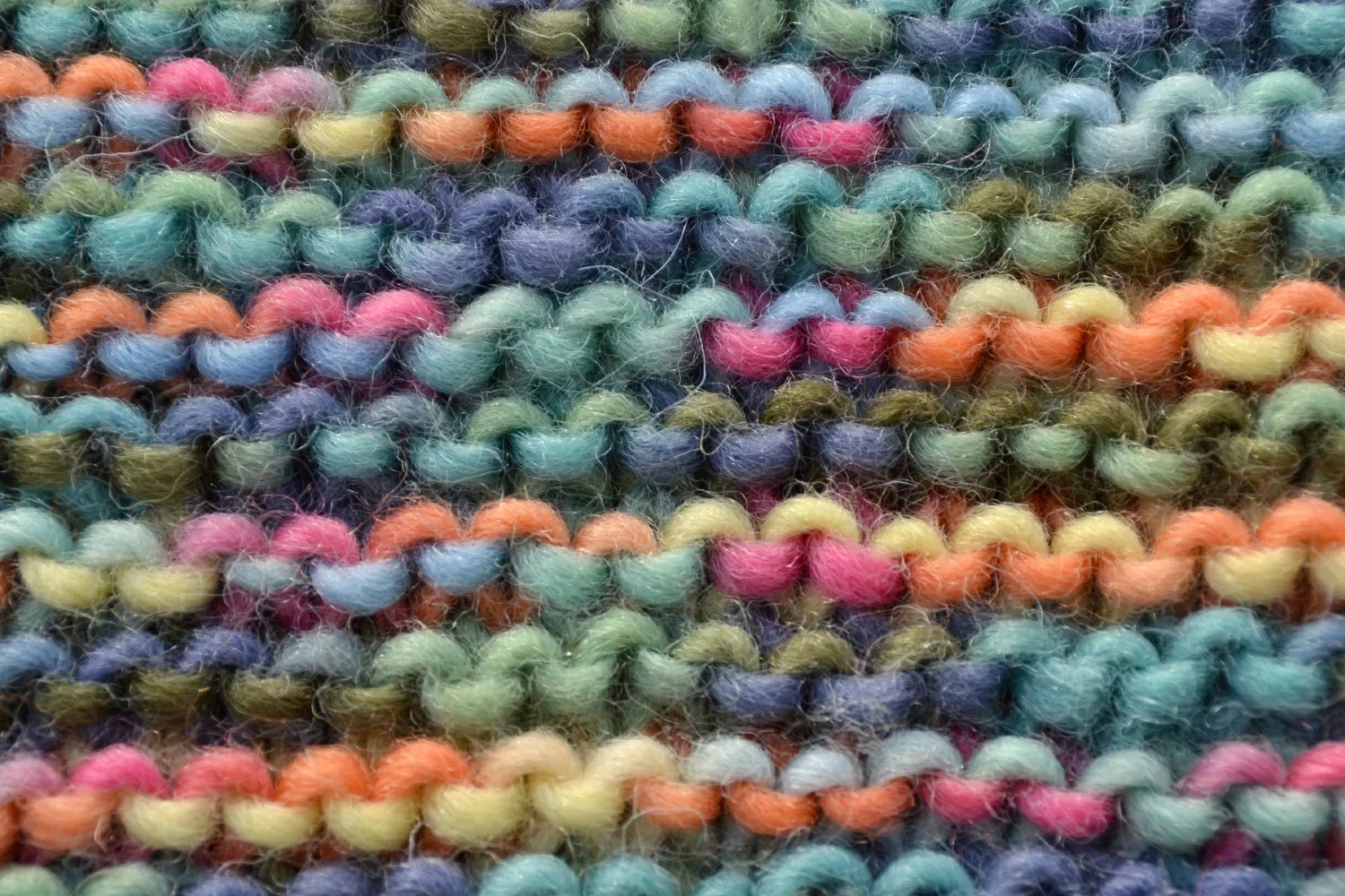 How to purl stitch: knitting for beginners