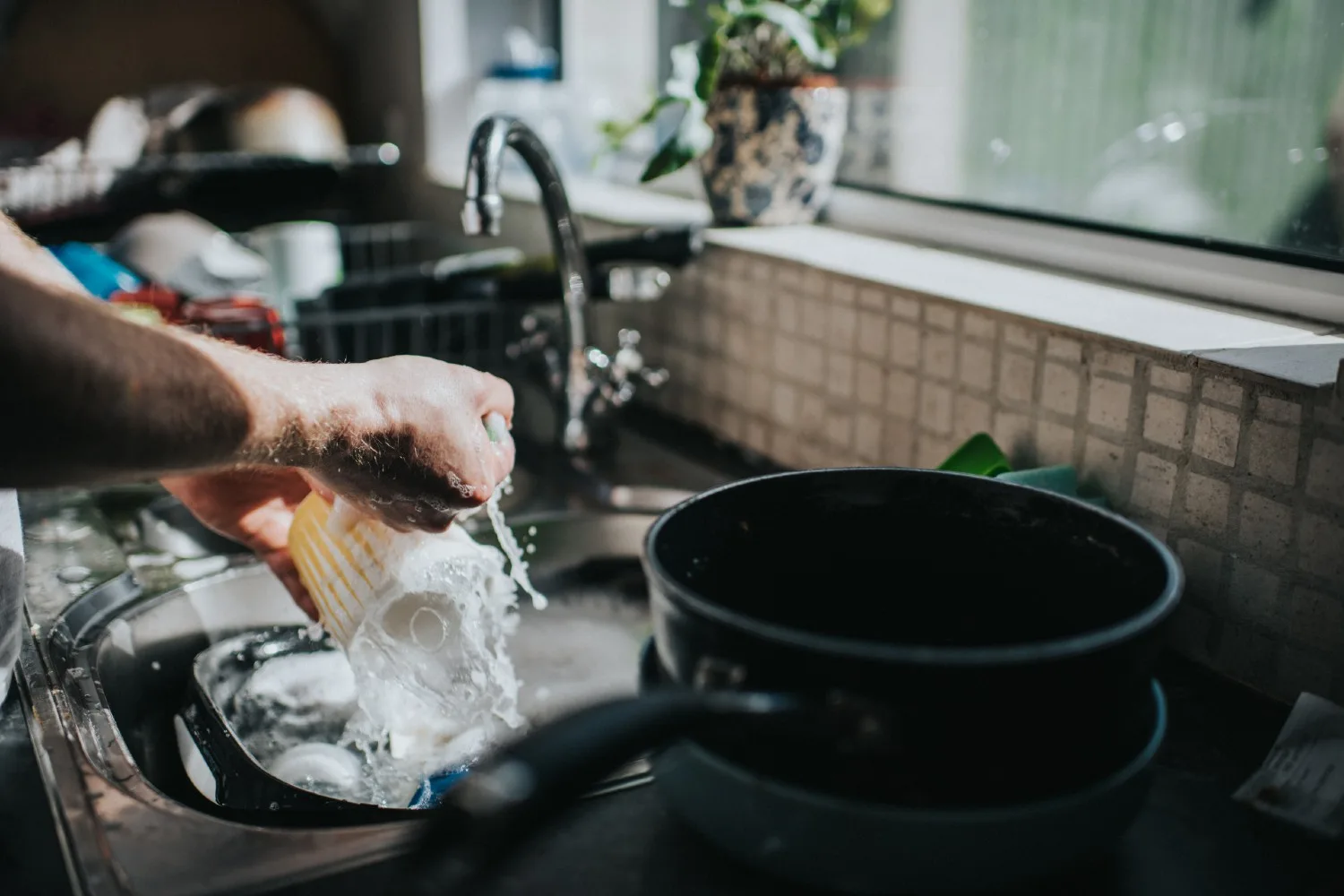 don't clean pots with a magic eraser