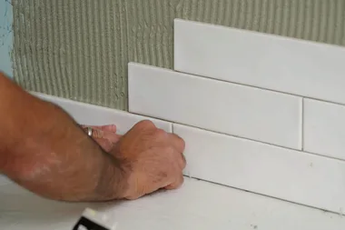 Tiling a wall for beginners