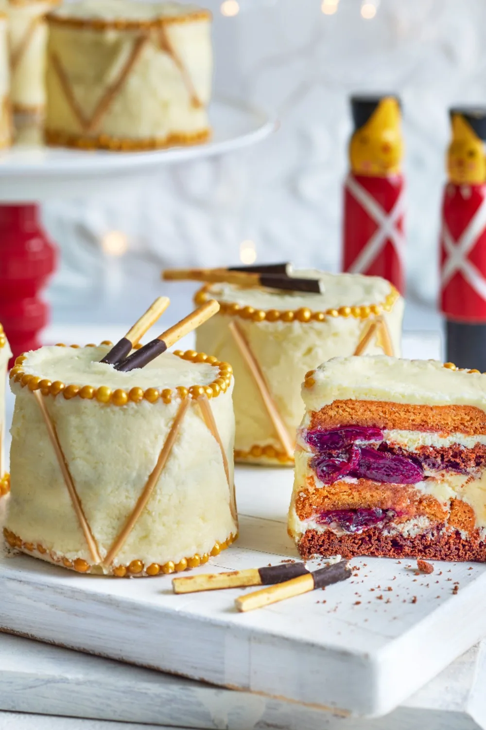 best christmas desserts cakes shaped as drums with choc cherry filling