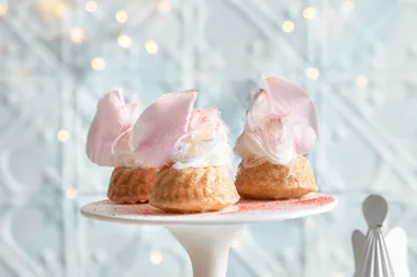 Mini strawberry yoghurt bundt cakes