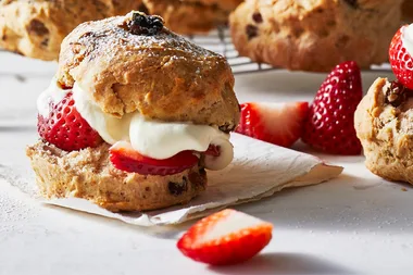Sweet tea scones with sultanas and cinnamon