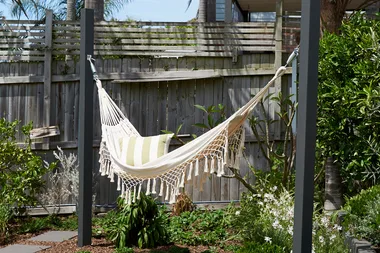 How to hang a hammock with posts