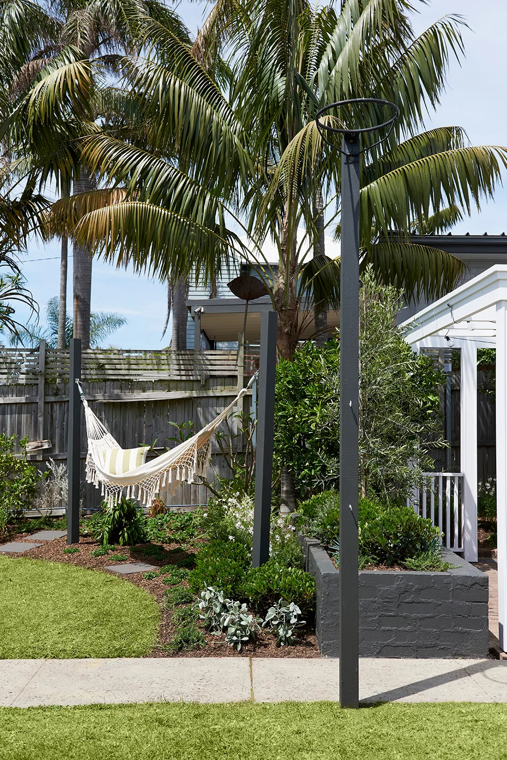 How to hang hammock with posts