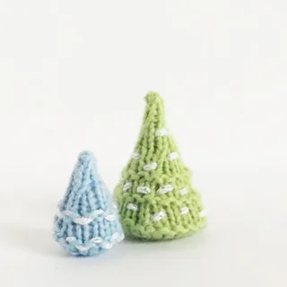 Teeny Tiny Christmas Tree Knitting Pattern