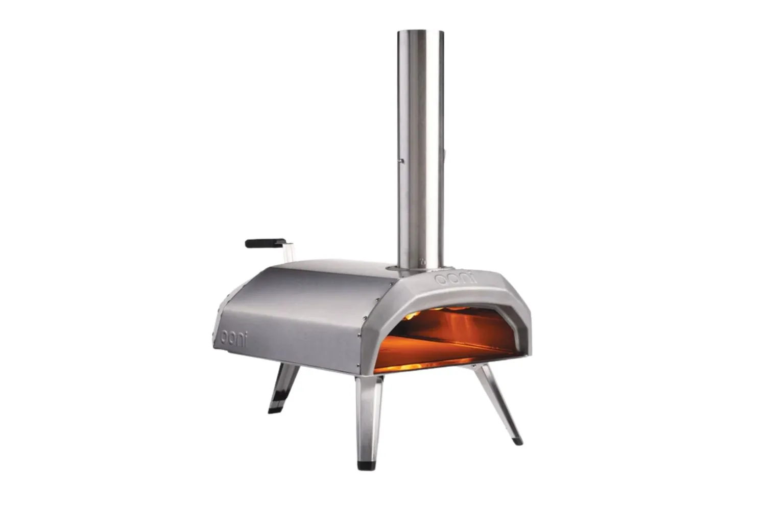 Ooni Karu 12 multi-fuel pizza oven.