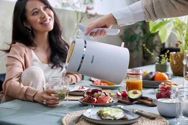 Win one of 5 Philips Eco Collection 5000 Series Toaster and Kettle Sets