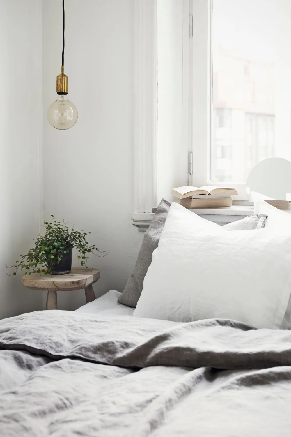 Reading the care label before washing sheets helps them last longer.