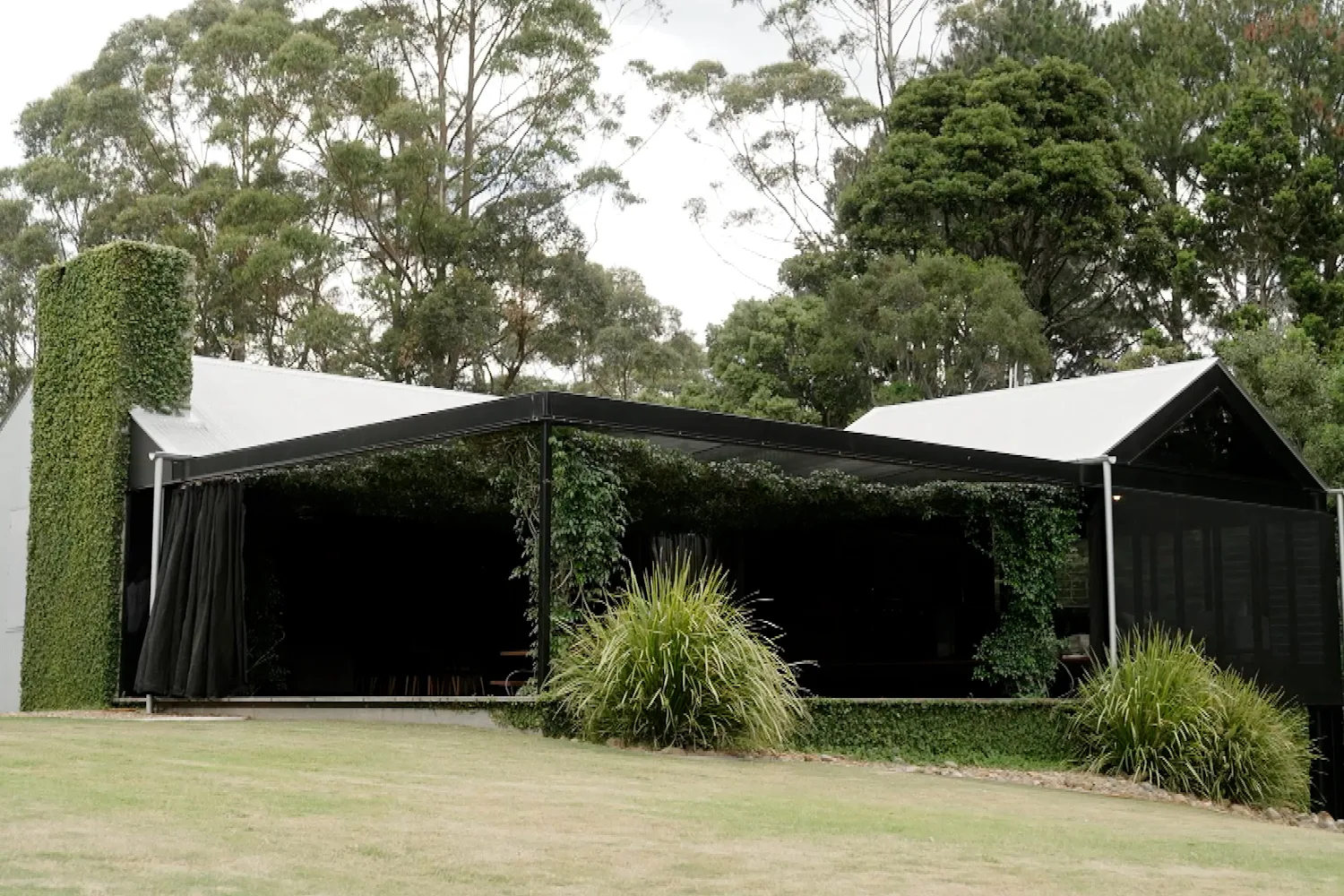 Amazing homes: The long roadhouse