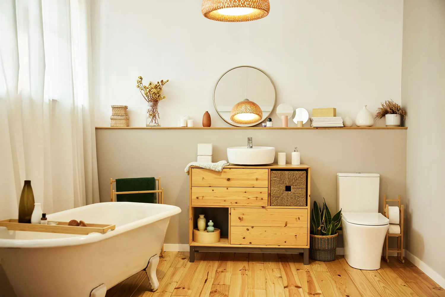There are plenty of cost-effective ways to clean a toilet, including with pantry items.