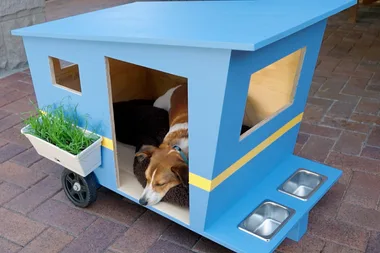 How to build a retro-caravan shaped dog kennel