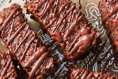 Gluten-free chocolate and pecan energy bars