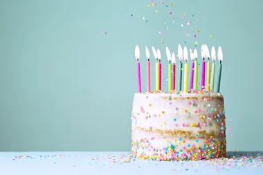 Get perfectly smooth icing on your cake in under 5 minutes with this no-fail method