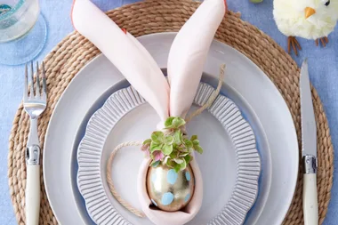 How to fold bunny napkins
