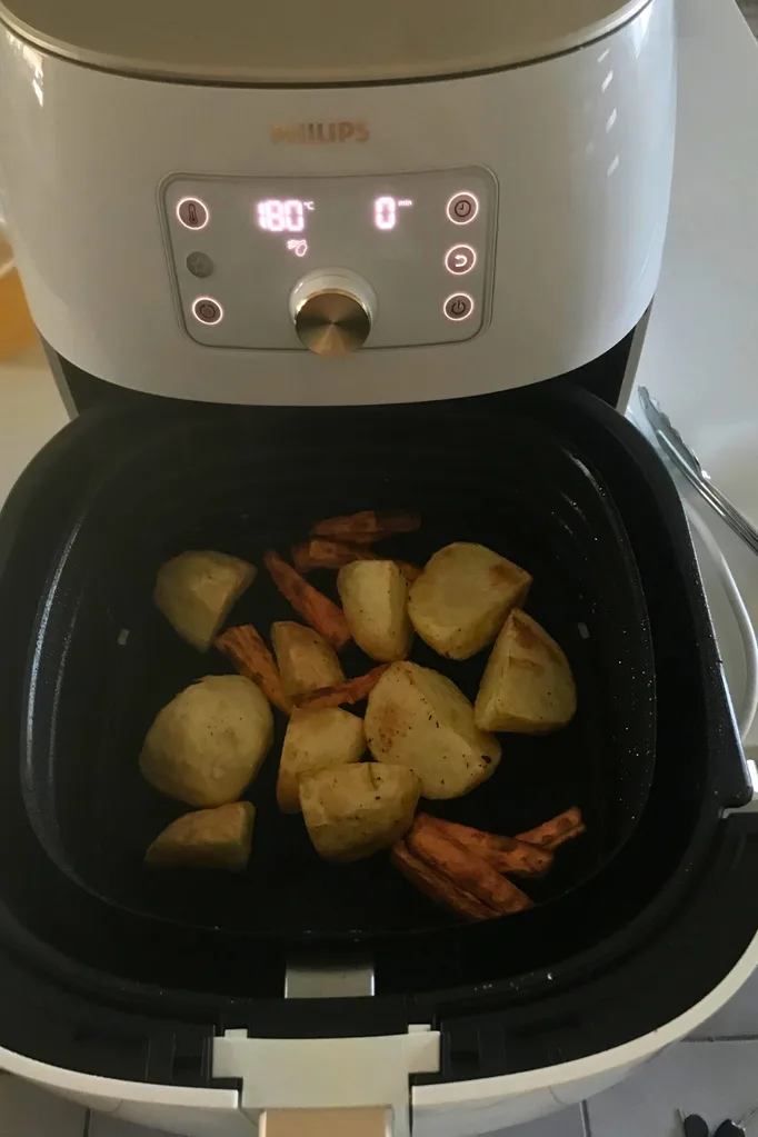 baking frying potatoes in phiips premium air fryer XXL