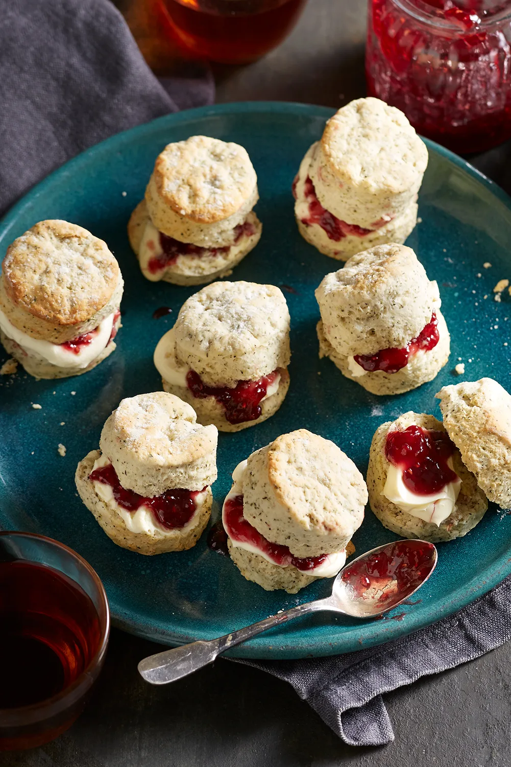 Black tea scones