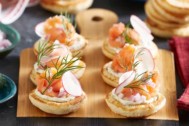 Smoked trout blini