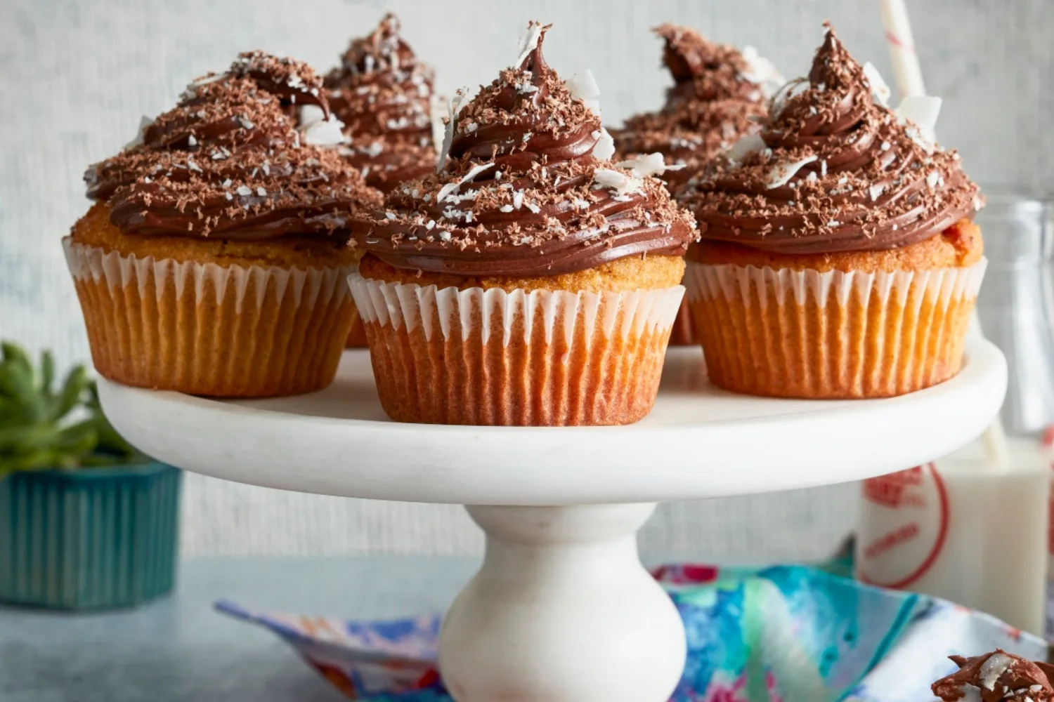 Jammy-lammy cupcakes