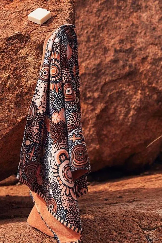 ADAIRS CINGELELLA COLLECTION TOWELS