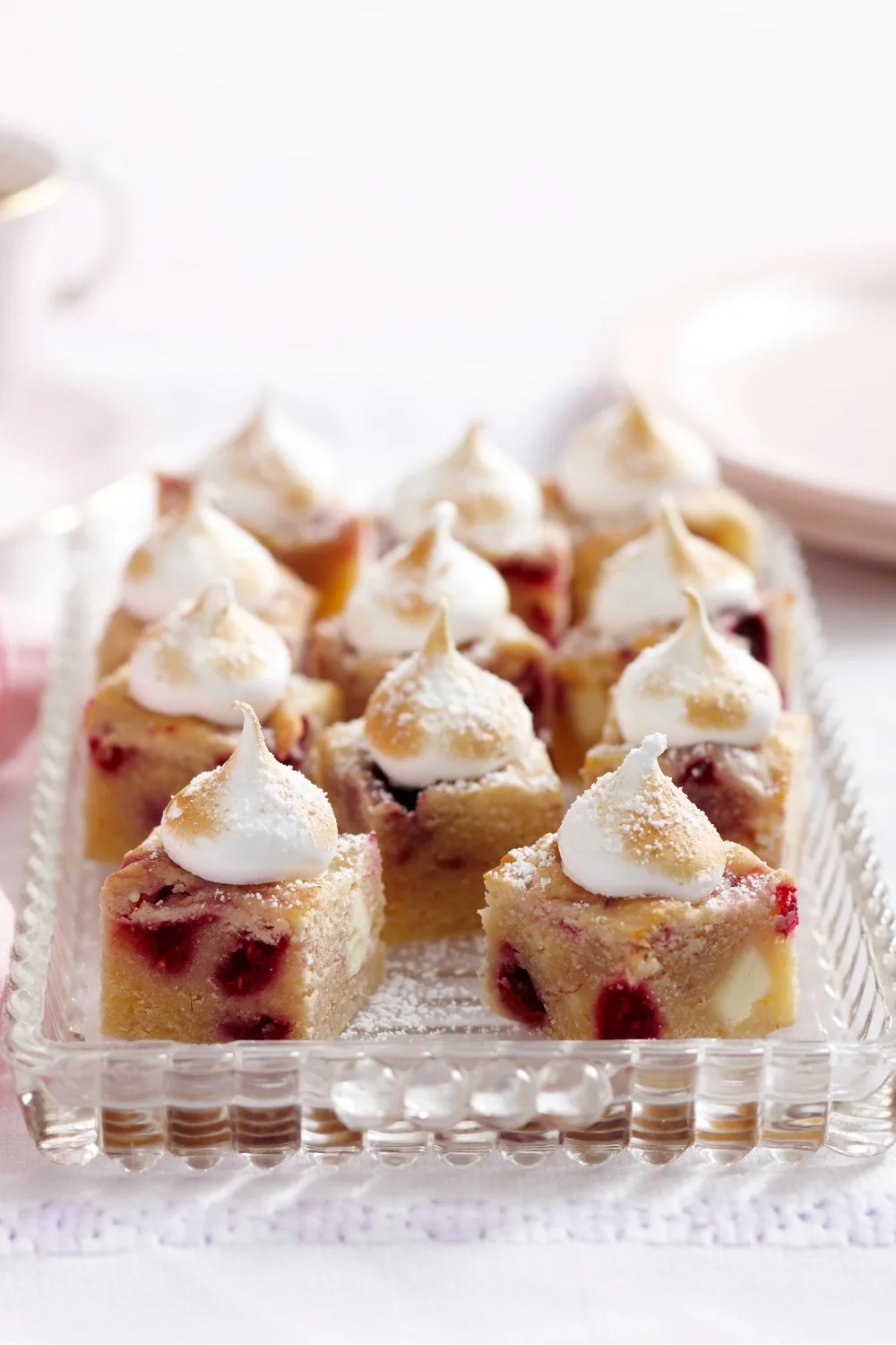 Raspberry meringue blondies