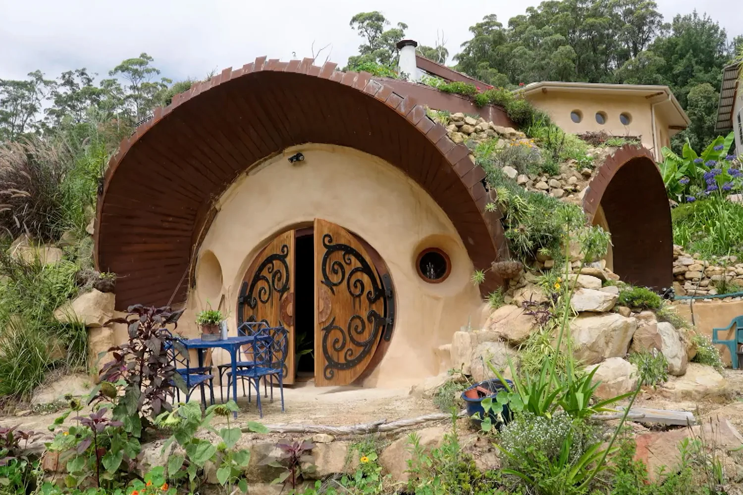 Johanna visits an eco village on the NSW central coast