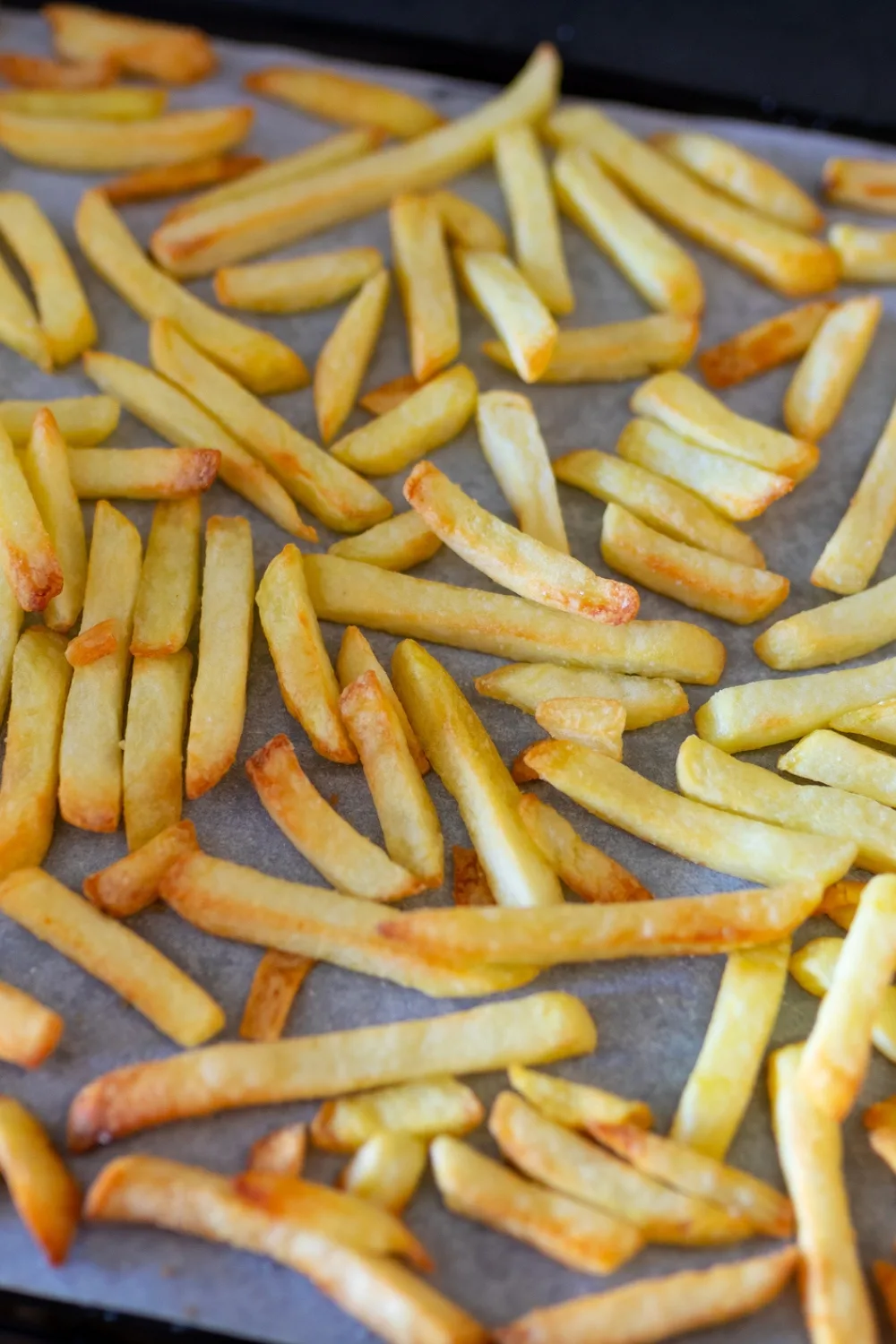 Reheating chips on a tray in the oven can help them crisp up again.