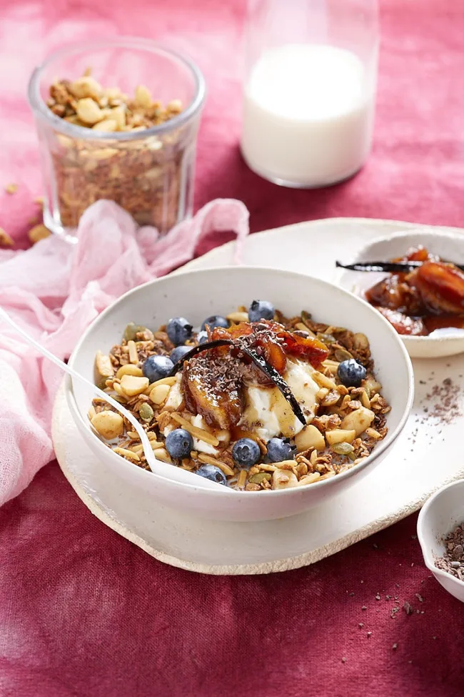 https://www.bhg.com.au/coffee-granola-bowl-with-vanilla-dates