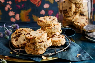 Date and almond shortbread
