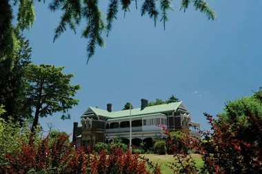Graham visits the Saumarez Homestead