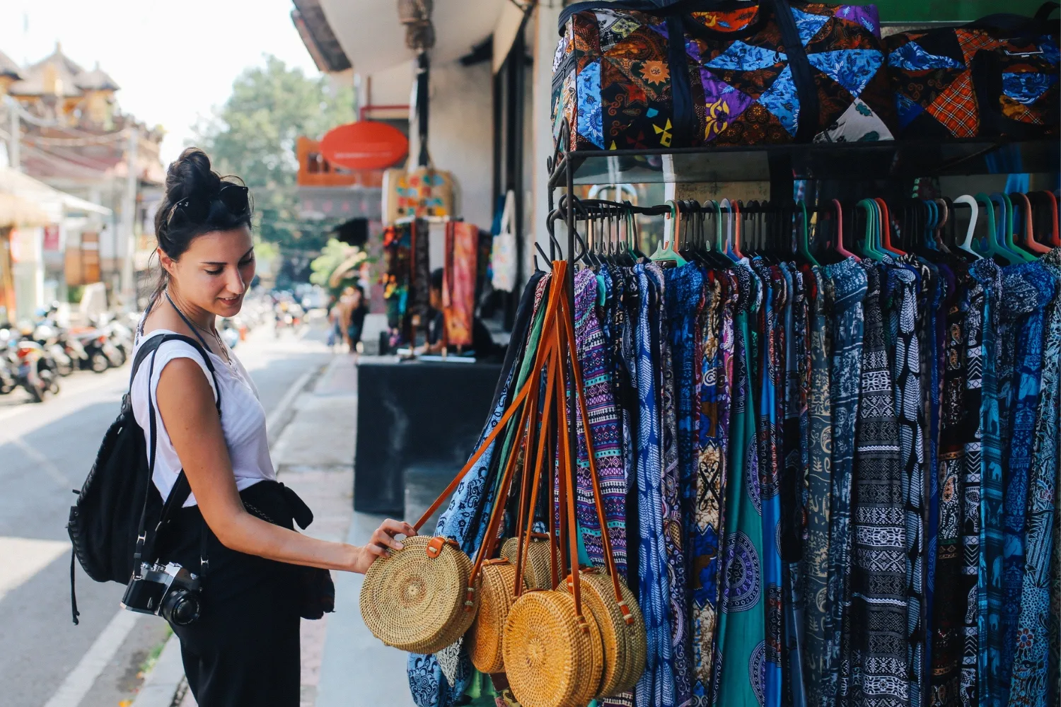 Aussies heading to Bali need to be aware of the new “dos and don’ts card”